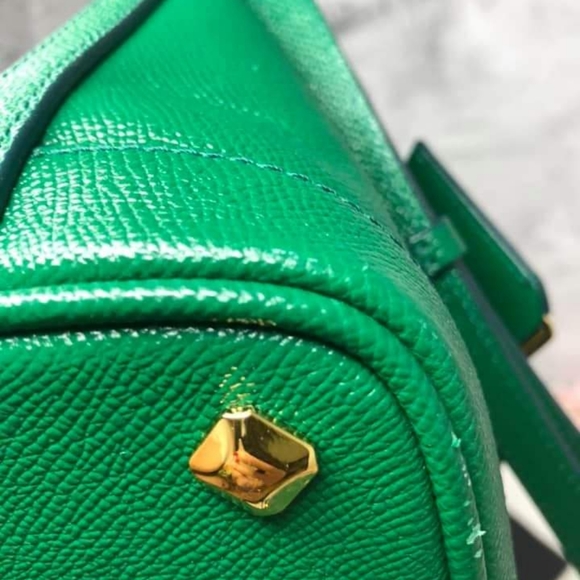 ๐ฏ Authentic *SOLD* - Picture 14 of 15